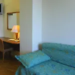 Scogliera 3* Numana