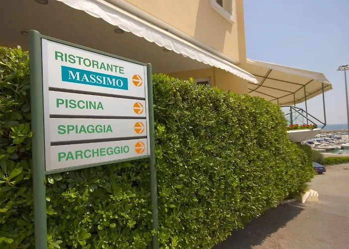 Scogliera Hotel Numana