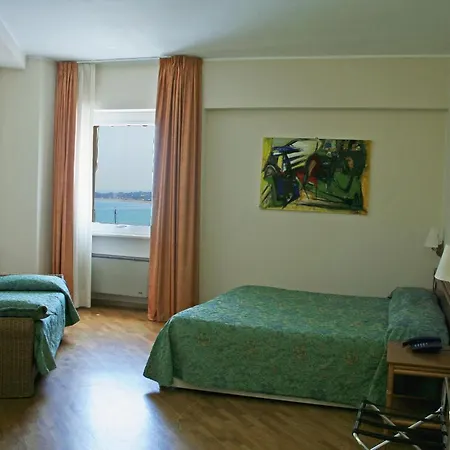 思科格力拉酒店 3*