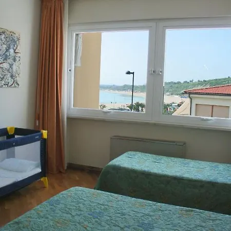 思科格力拉酒店 3*